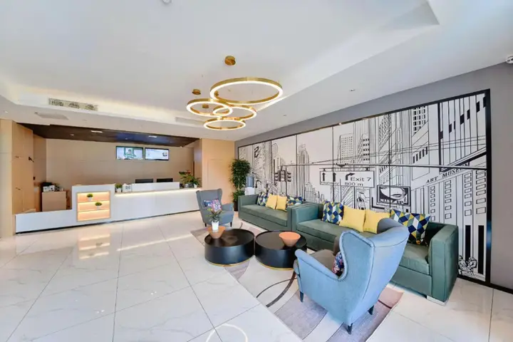 Чэнду: LvAn Hotel(Chengdu Happy Valley)
