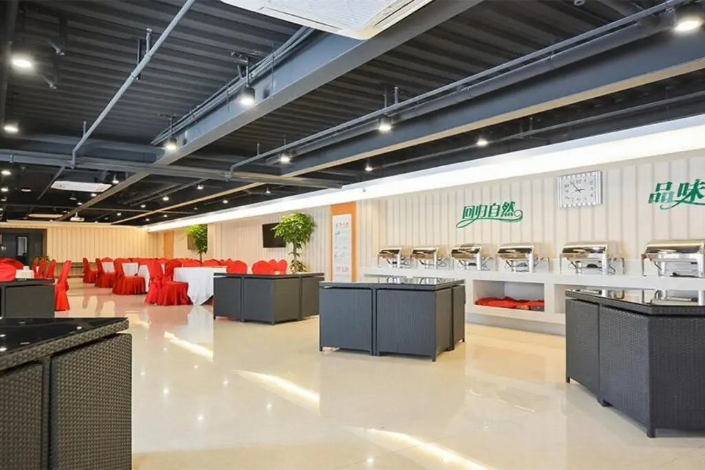 Нанкин: Vienna Hotel Nanjing Olympic Sports Center
