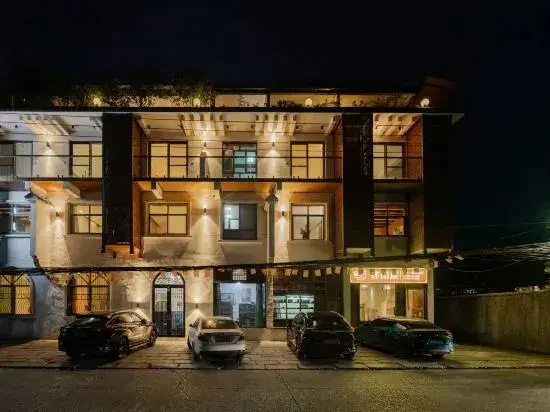 Чжанцзяцзе: Bantianju Hostel