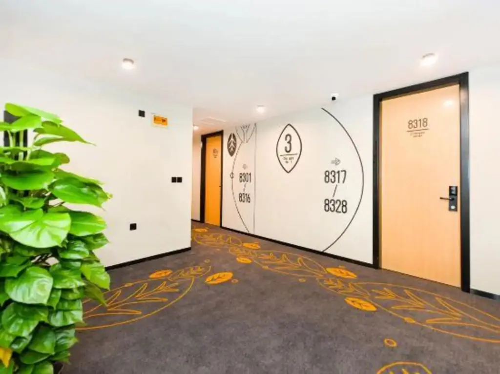 Шанхай: Changee Hotel (Shanghai Caolu Minlei Road Subway Station Shangchuan Road)