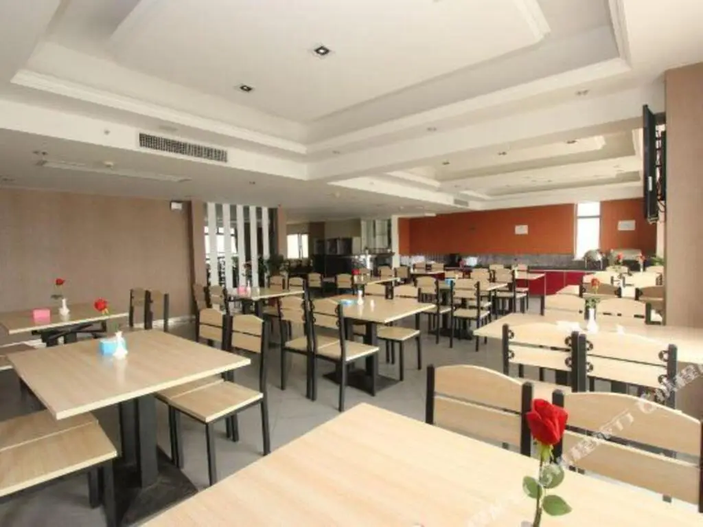 Ухань: Qingzhu·Huating Select Hotel