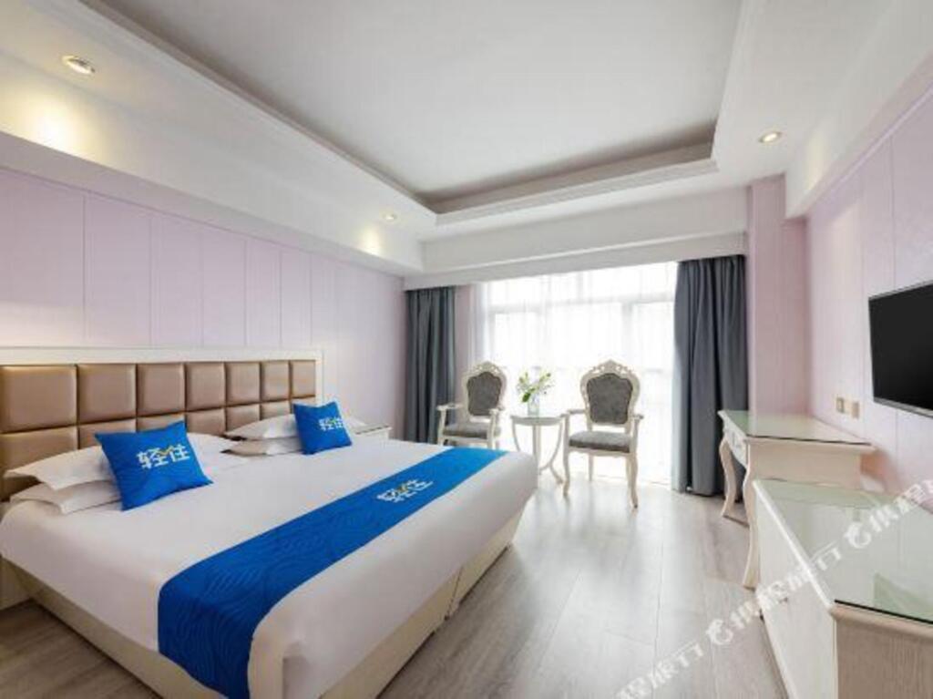 Qingzhu·Huating Select Hotel — фото 1