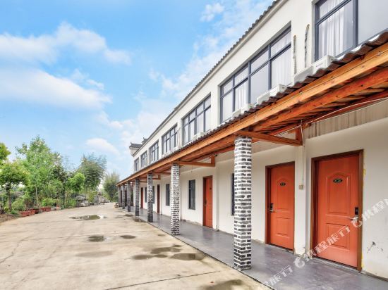 Нанкин: Qingzhu Hotel (Nanjing Lukou International Airport)