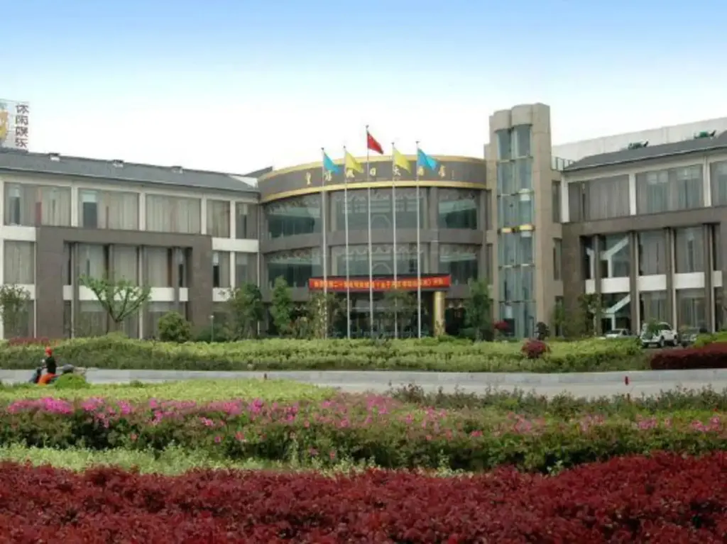 Хучжоу: Zhejiang Crown Holidy Hotel