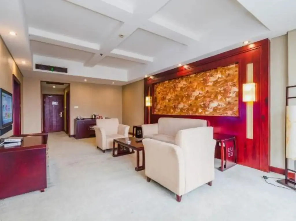 Хучжоу: Zhejiang Crown Holidy Hotel