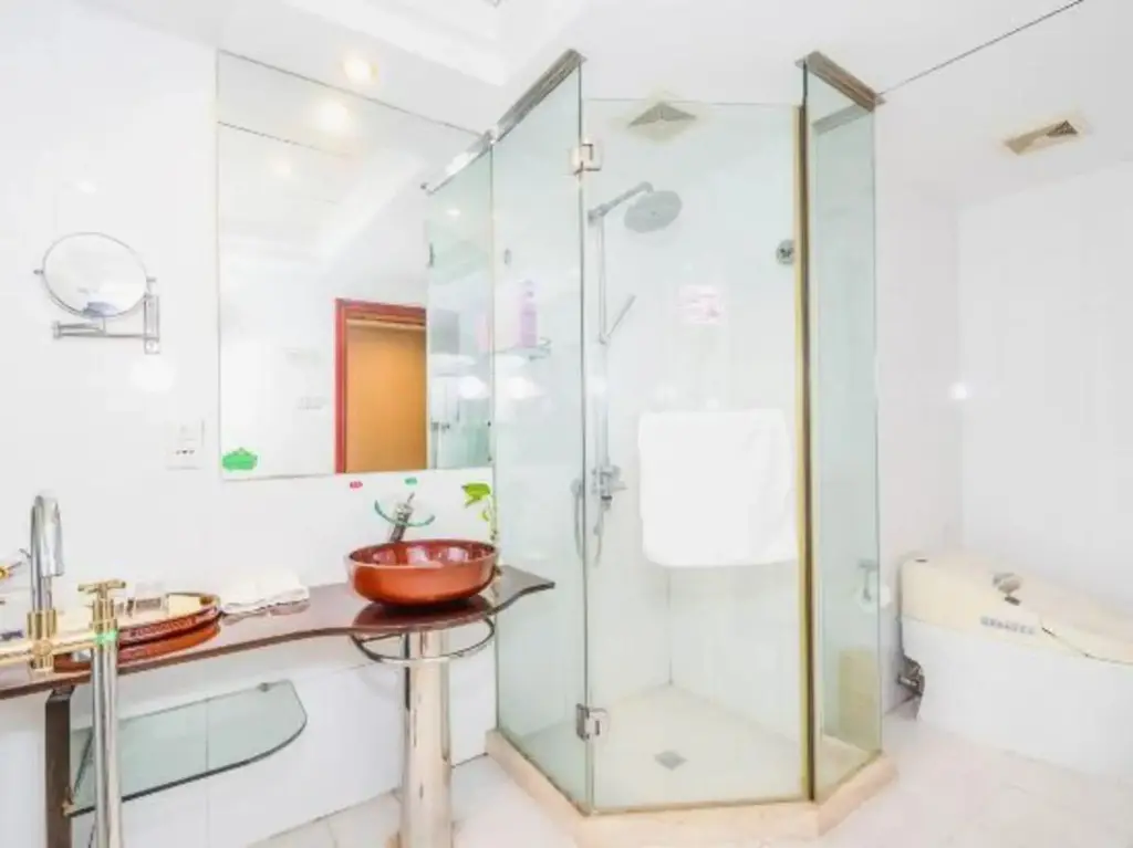 Хучжоу: Zhejiang Crown Holidy Hotel