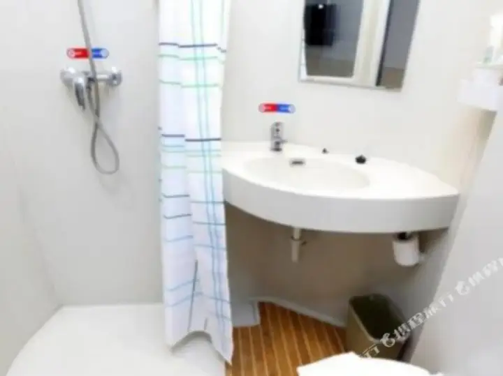 Нанкин: 100 Hotel
