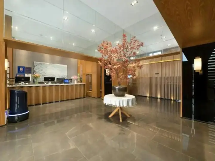Дунгуань: 8inns plus Hotel
