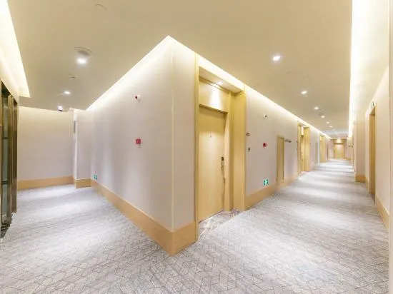 Шанхай: Joyful Hotel