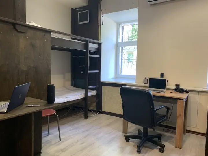 Москва: Brusnika Hostel