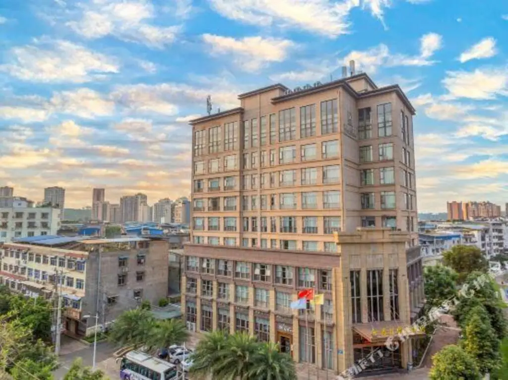 Xiang Jiang Holiday Hotel — фото 1
