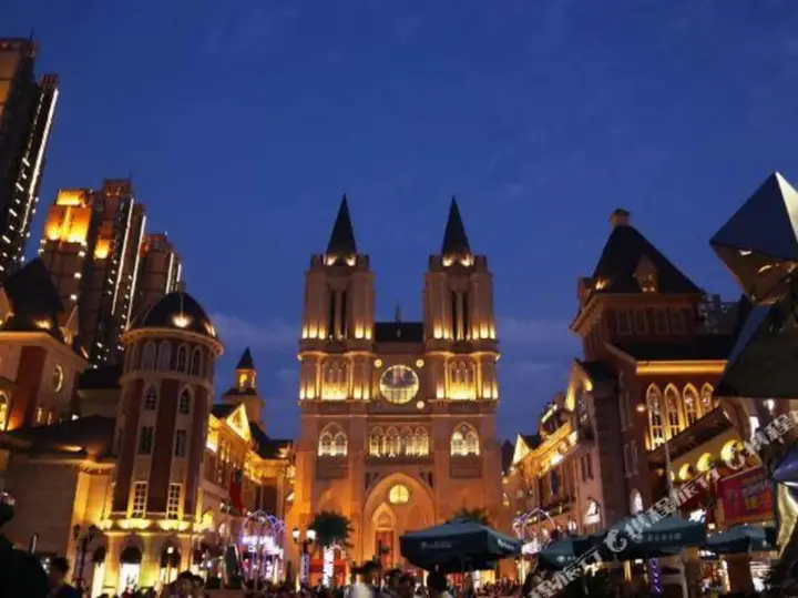 Ухань: Haoting Business Hotel Wuhan Guanshan