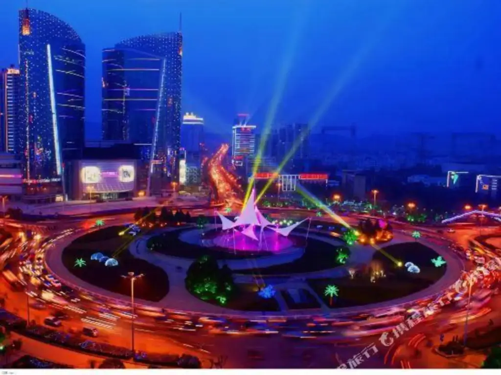 Ухань: Haoting Business Hotel Wuhan Guanshan