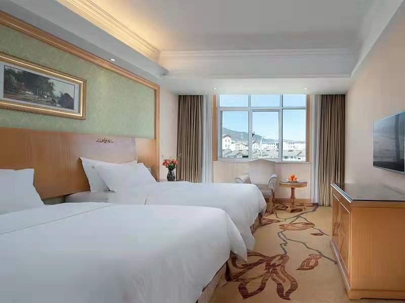 Лицзян: Vienna Hotel Lijiang Yuxue Avenue Branch