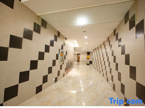 Яньтай: Yantai Venice Fashion Theme Hotel