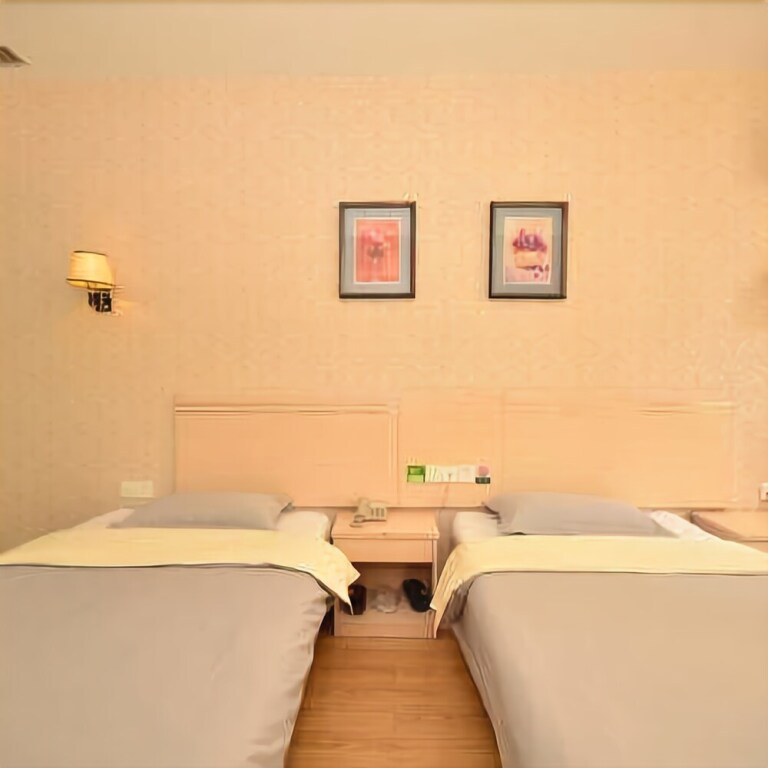 Ухань: 77 Chain Traders Hotel