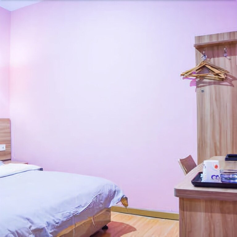 Ухань: 77 Chain Traders Hotel