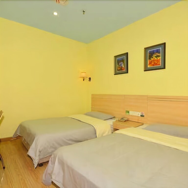 Ухань: 77 Chain Traders Hotel