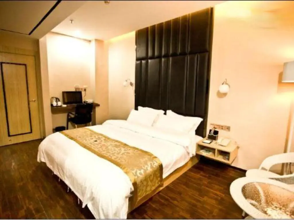 Шаогуань: Super 8 Lechang Shaoguan Renmin Middle Road