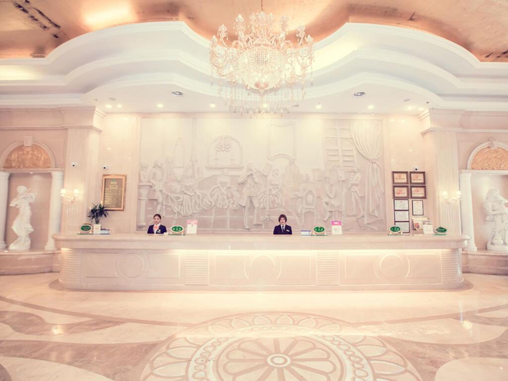 Наньтун: Vienna Hotel Rugao Zhengxiang Square branch