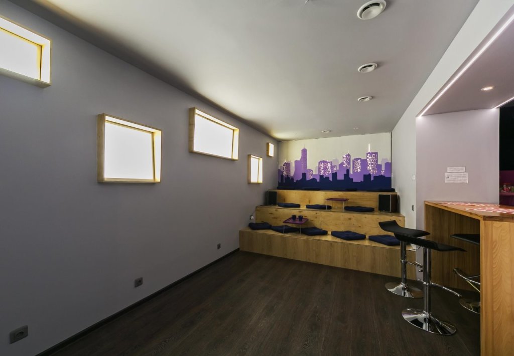 Москва: HQ Hostelberry 