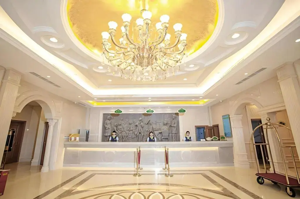 Ханчжоу: Vienna International Zhuantang Academy of Art