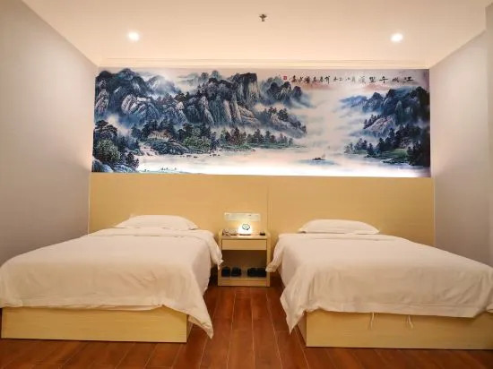 Мейчжу: Meizhou Jiayuan Hotel (Meizhou Xueyi Middle School)