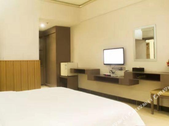 Чжухай: Xinqing Business Hotel