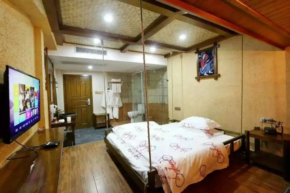 Чжанцзяцзе: Barenju Inn
