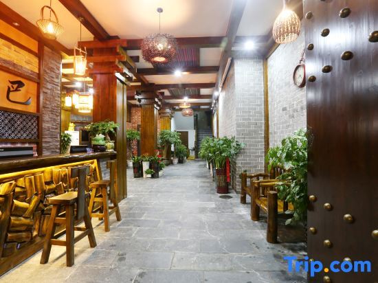 Чжанцзяцзе: Barenju Inn