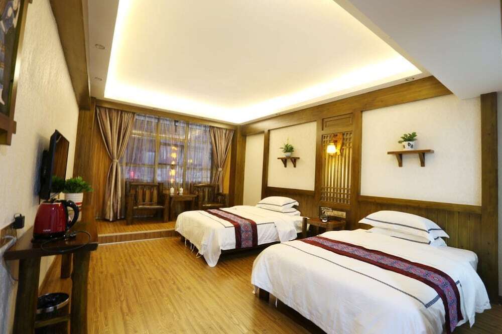 Чжанцзяцзе: Barenju Inn