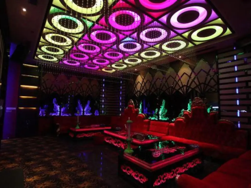 Баодин: Longchang Holiday Hotel