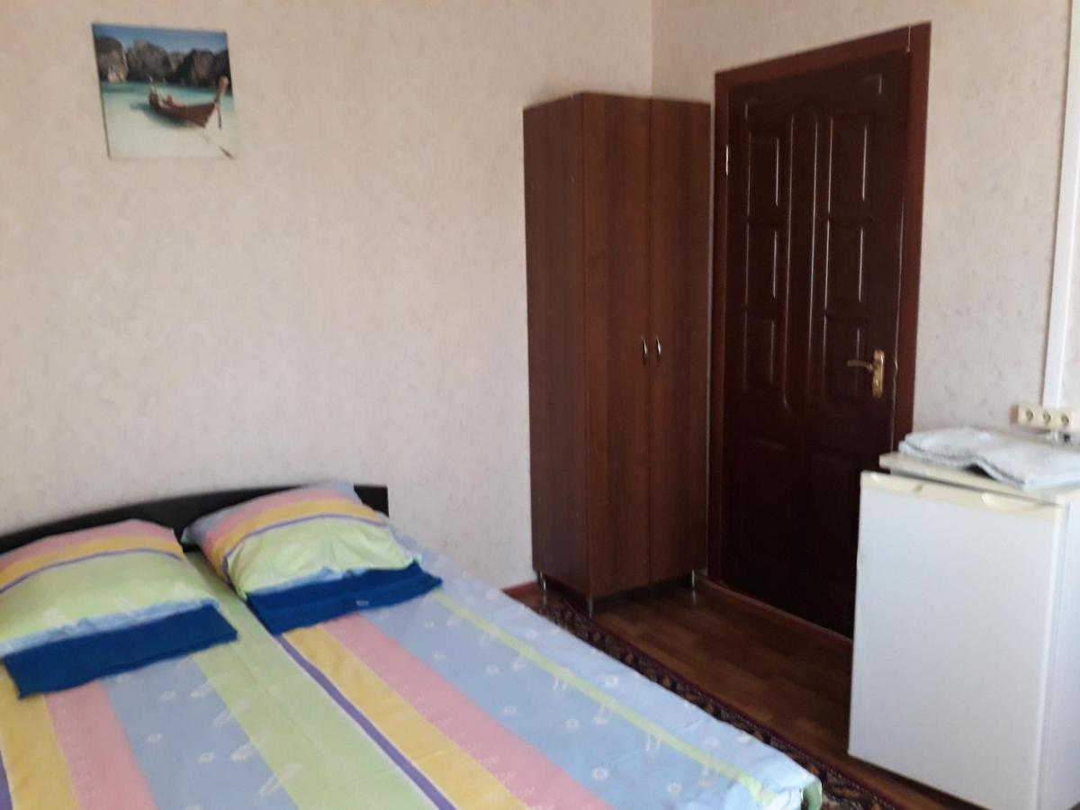 Геленджик: Средняя 15А