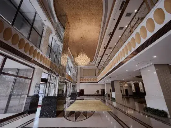 Байан-Нур: Glam Lake Hotel