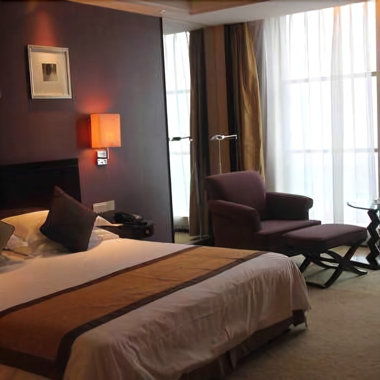 Renhe Dynasty Hotel Qingtian — фото 1