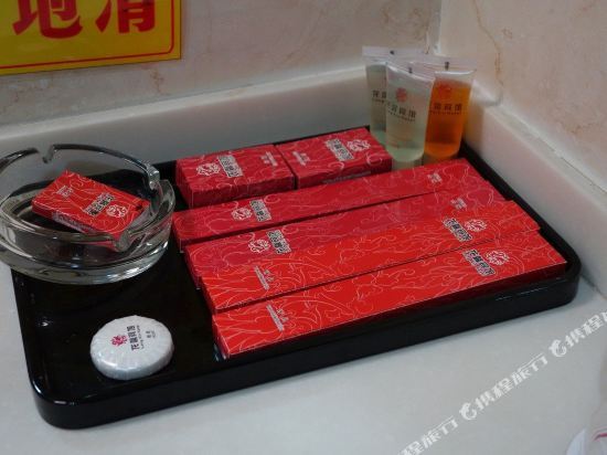 Шанхай: Long Xin Hotel