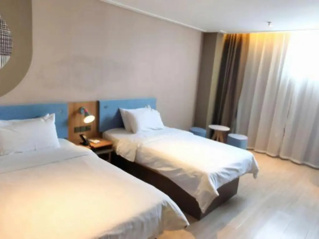 Сюйчжоу: Yijia Hotel (Xinyi Railway Station Nanjing Road)