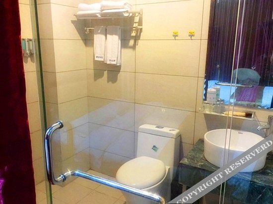 Яань: Tiantian Hotel