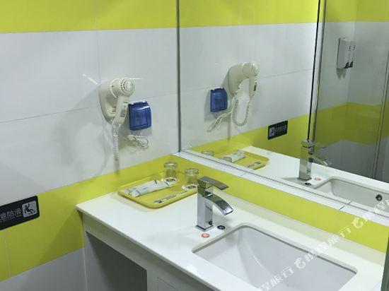 Ханчжоу: 7 Days Inn (Hangzhou Xiaoshan Airport West Gate)