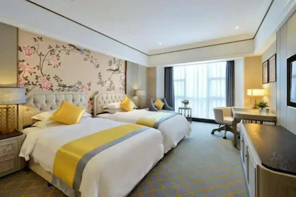 Чэнду: Bvstin Hongnan Hotel (Chengdu Hongpailou Metro Station)