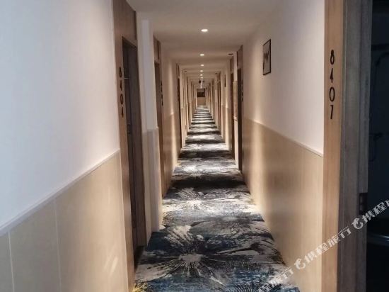 Янчжоу: Yixai Anxuan Hotel (Yangzhou Slender West Lake Wutinglong Toy City Branch)