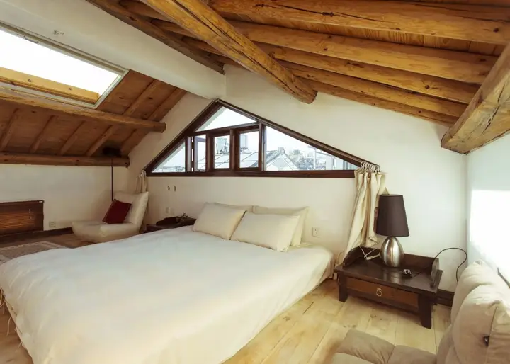 Дали: Grandma's Maomaocool Travelling Hotel