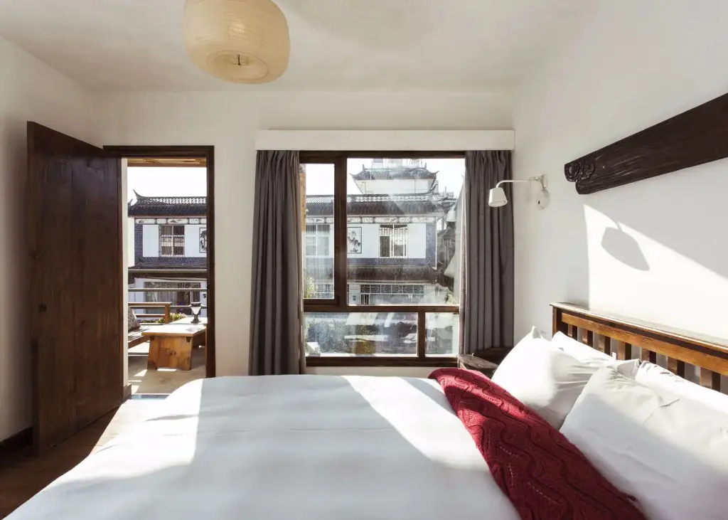 Дали: Grandma's Maomaocool Travelling Hotel