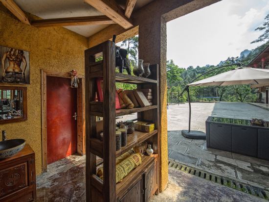 Чжанцзяцзе: Hansu Jingshui Shanju Hotel (Zhangjiajie Yangjiajie Ticket Station)