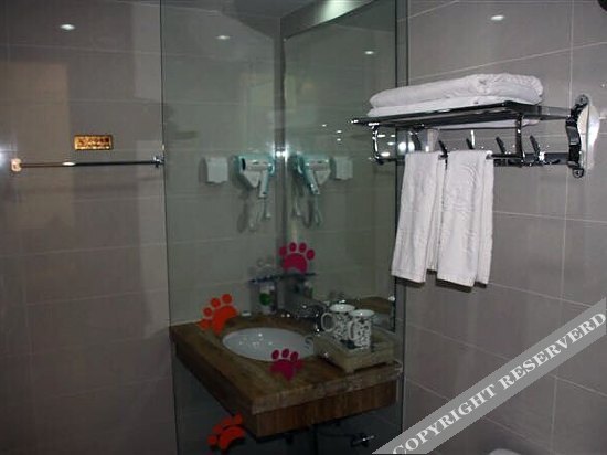 Куньмин: Weiqian Business Chain Hotel