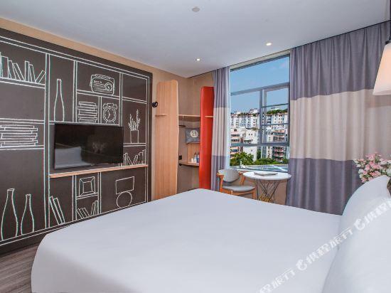 Гуанчжоу: Yuefeng Hotel (Guangzhou Panyu Shiqiao Aoyuan Plaza)