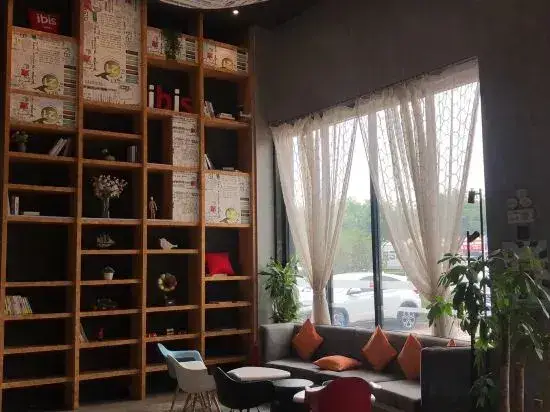 Гуанчжоу: Yuefeng Hotel (Guangzhou Panyu Shiqiao Aoyuan Plaza)