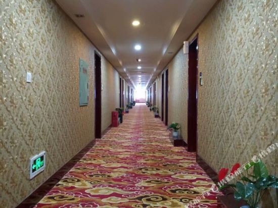 Чанша: Jinli Hotel (Jintai Square Subway Station)
