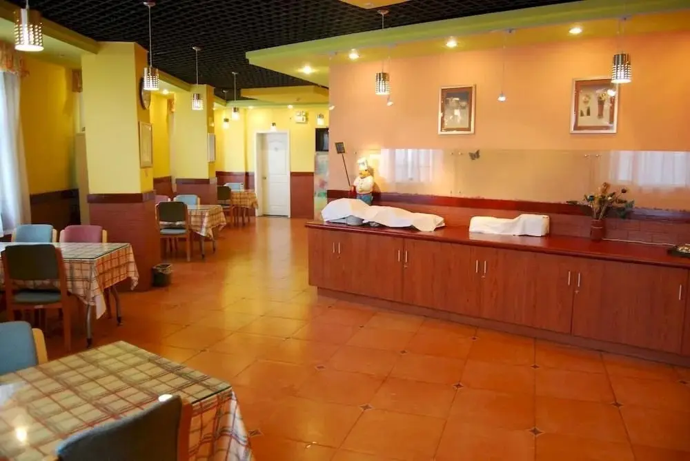 Tongling: Home Inn Tongling Jieshe Road Tianjing Lake