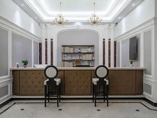 Хучжоу: Ruijia LiLan Ruibai-Yun Hotel (Deqing West Railway Station)